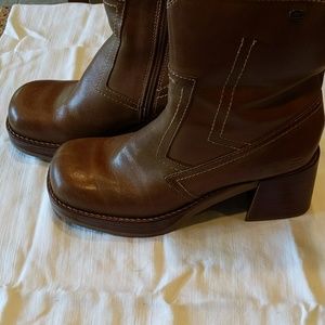 Skechers Boots size 10